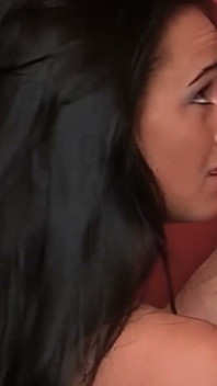Orgia Selvaggia Di Gangbang: Le Bionde Si Prendono Un'enorme Sborrata