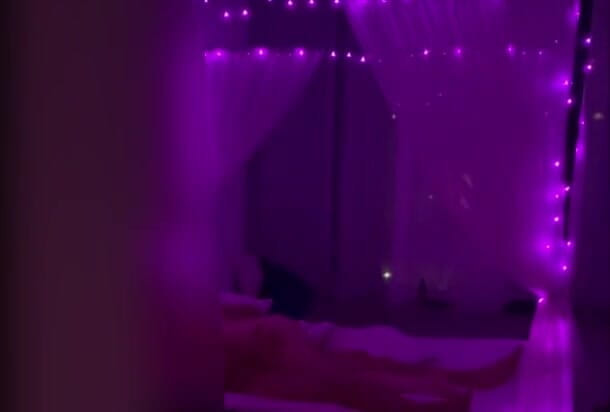 Curry: Rogacz szpieguje swoją żonę