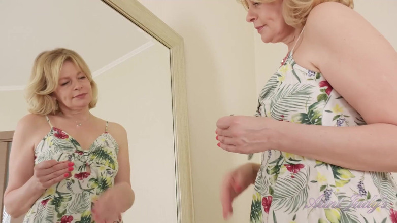 Aunt Judy's: AuntJudys - 55yo mature MILF Diana in her summer dress &amp; stockings