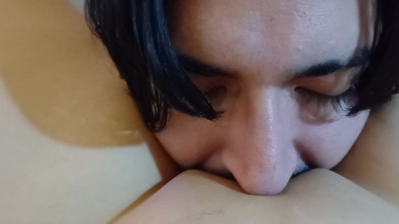 Babyluna939: 激烈的与真正的呻吟 pov 真正的业余让我颤抖
