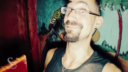 Philly Sir Videos: Le démon de baise. un message pour Halloween 2019