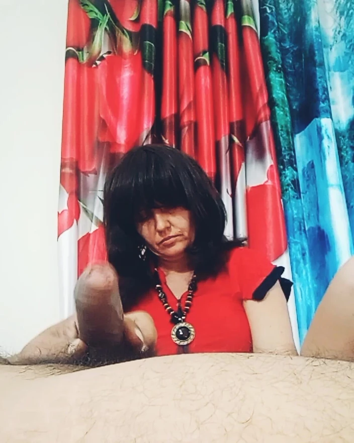 Bolly Karma: Hiburan untuk istri nakal