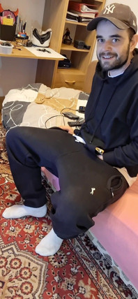 Pewnego dnia, kompilacja skarpetek Nike i gier przedmiotowych