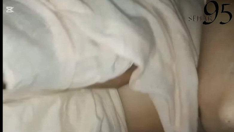 sehar95: Un mec se fait baiser par le principe dans une...