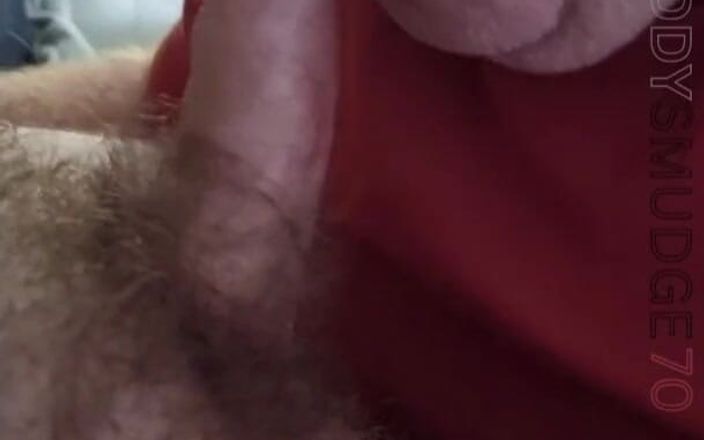 Daddysmudge: Papa trekt stiefzoon af totdat hij klaarkomt