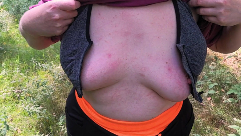 Bouncy Tits Action: jangal men choochi kore maarna 267