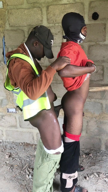 Sexylary: Cum un tată vitreg a dus Fiul Vitreg ha la...