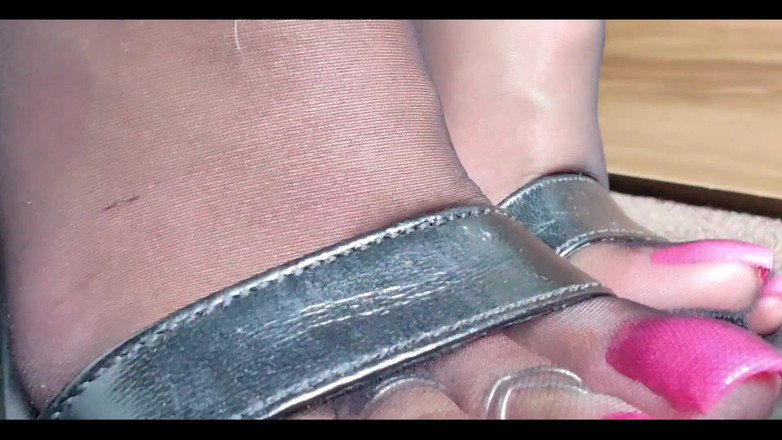 Goddess Lena: Sarkan Topuklu ayakkabılar