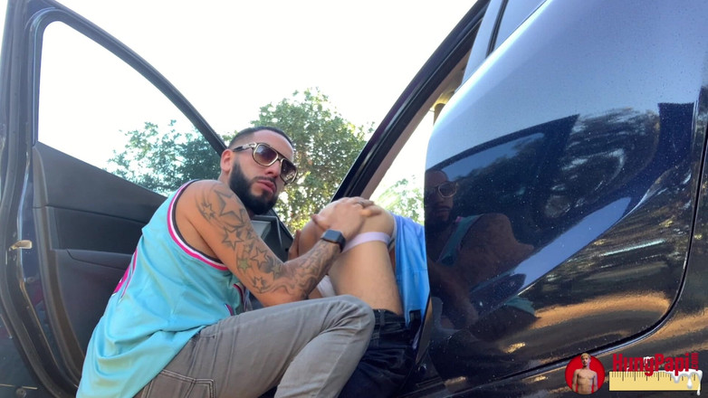 Hung Papi: Un Voyou Papi Affamé De Bite Se Fait Baiser Par...