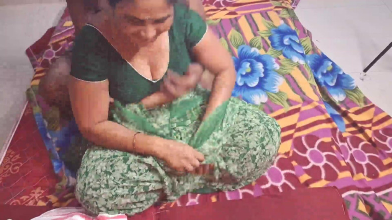 Sexy sindu: Chubby Sindu Bhabhi Has Sex with Me at Home