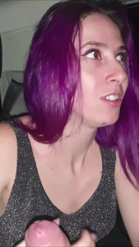 Blowjob in the Car!