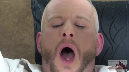 Frankfurt Sex Stories: Amigo es follada y facializada en el casting