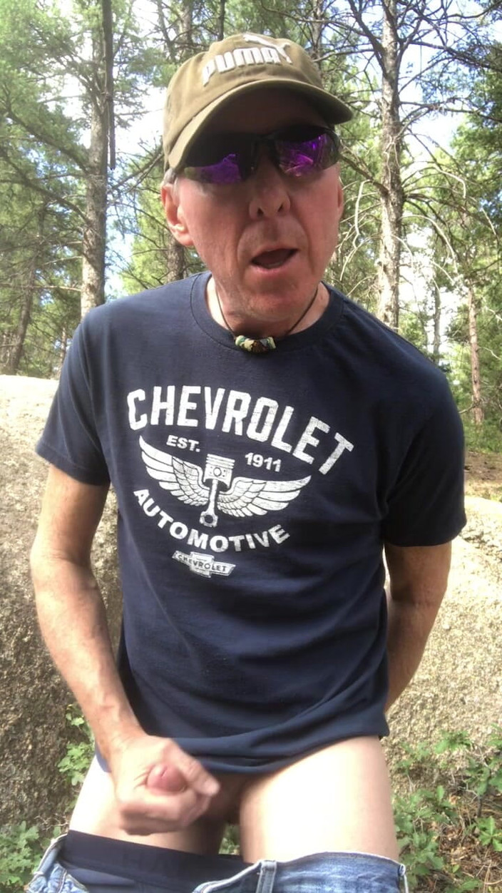 Adam Kaye: Порнозірка Адам Кей Джекс у лісі