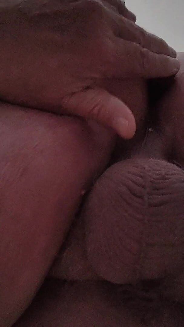 Karlchengeil: Alat kosmetik istriku lagi