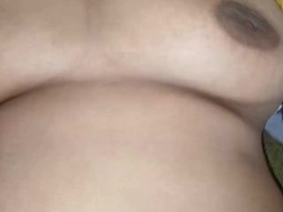 BD MILF X: Domowe prawdziwe jebanie Desi Duży tyłek MILF jebanie wielki młody...