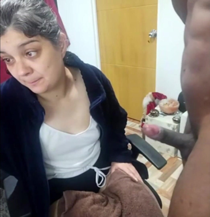 AnnyAndyelli: The Man with a Big Penis, BBC, Fucks Me Without...