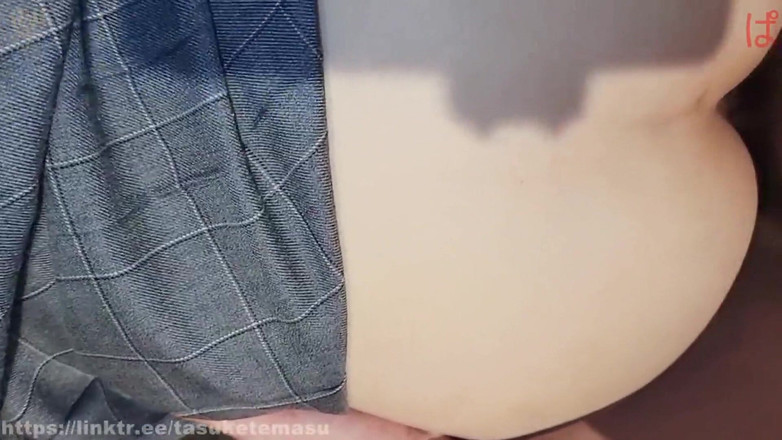 Japonica study book: लंबे बालों वाली, काले बालों वाली आदर छात्रा