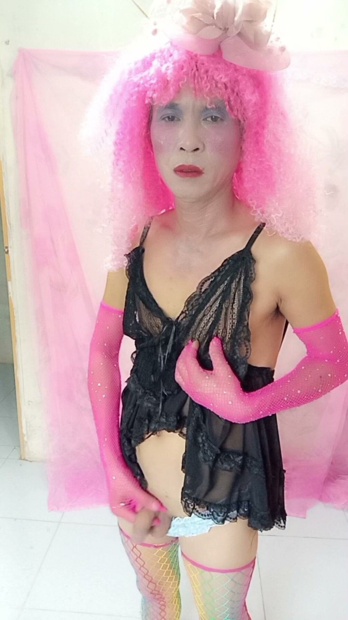 nguyen dang thien tri: Oanh Le Transgender Wearing Sexy Clothes Stabbing Her Cock