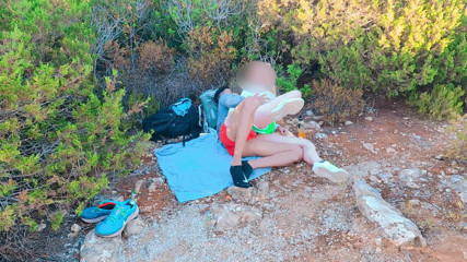 MaskCouple: Public sex - way to the beach