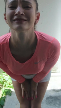 Desperation Pee on the Glass Door - Huge Pissing