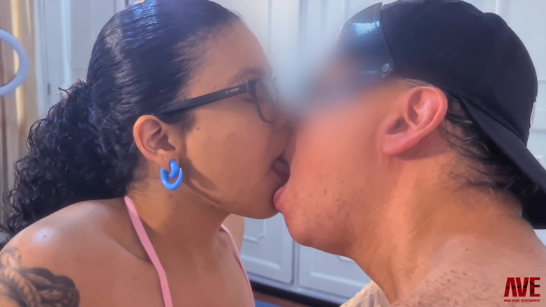 Columbian Adult audio visual Content (AVE): In search of the perfect pleasure