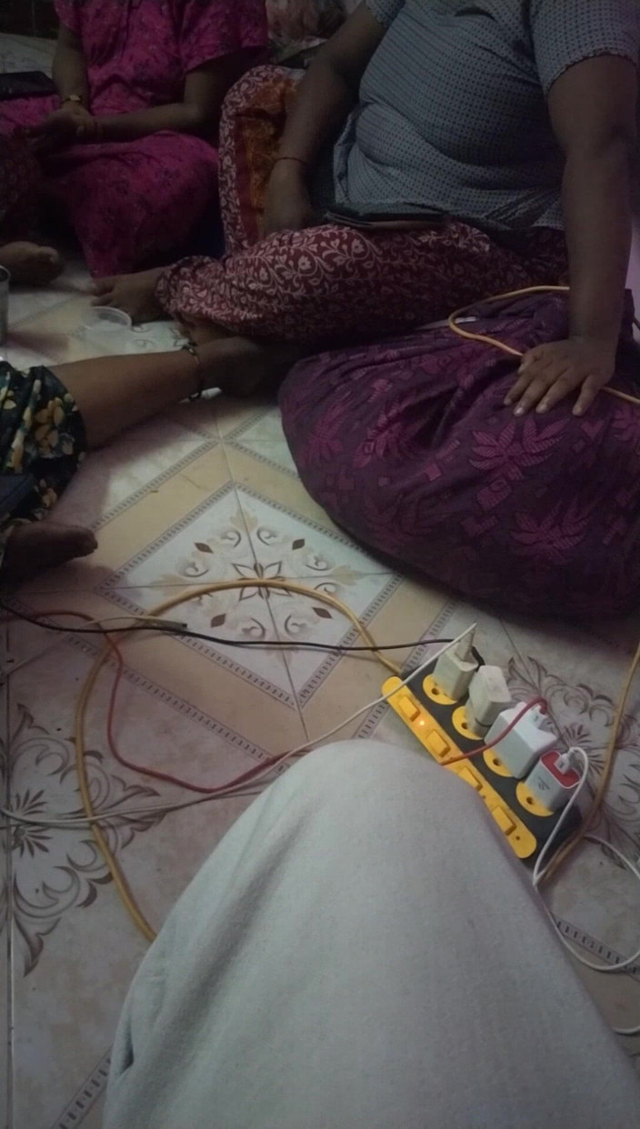 Tamil lesbian: Sexy, dirty talk à propos d’un tournage