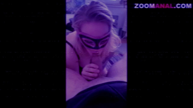 Zoomanal: सुनहरे बालों वाली milf(चोदने लायक मम्मी) अपने अरब क्लाइंट से मिलती है