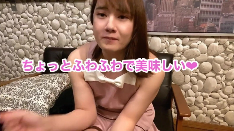 MinamiCrossdresser: 一个穿着动漫角色扮演并自慰的男人的继女