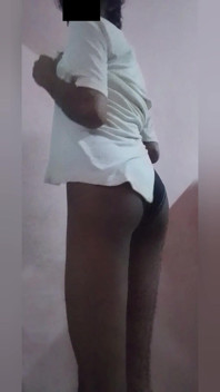 Beautiful Sri Lankan Sissy Dancing and Show Her Panty