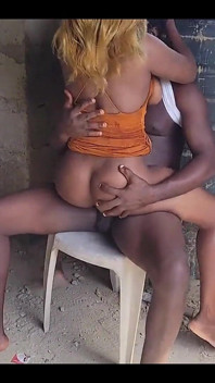 Ghetto Baddie, 18 ans, adore les grosses bites