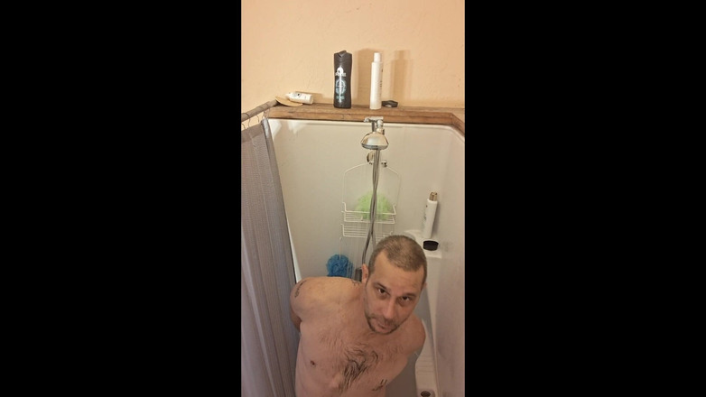 DubeSnackes: Moring淋浴- 用Clipchamp.mp4制作