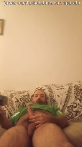 jonasxulo: Jonas masturbasi dengan bribrador