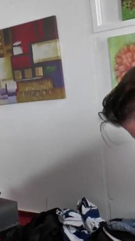 Badass ragazza fa scopata anale e culo in bocca con un grosso cazzo