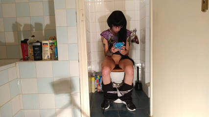 Beth Kinky: Pee and brown bear