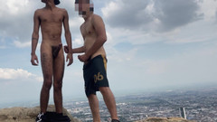 vergar4_daviid: पहाड़ के बीच में मंडरा