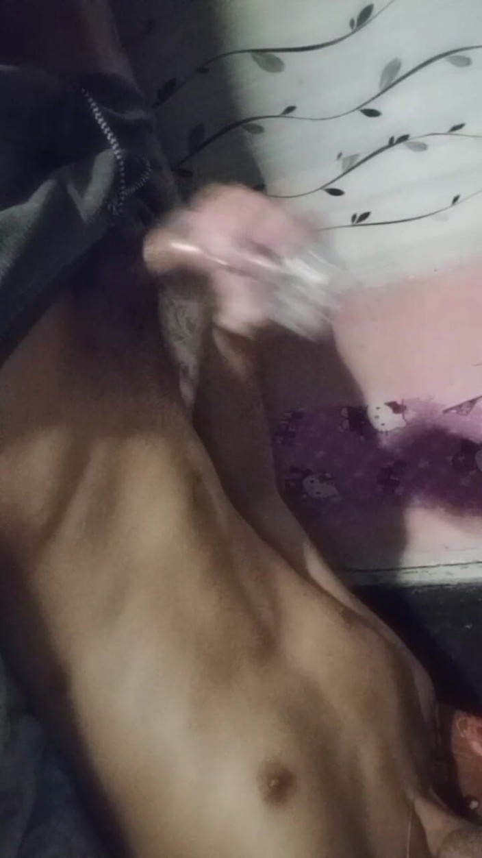 Sunflower Baby 69: Jugando con juguete sexual