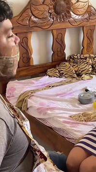 Femdom bị trừng phạt vì bạn trai nô lệ mũm mĩm