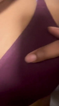 乳首フェラチックとフェラチオ、そして激しく指で愛撫する