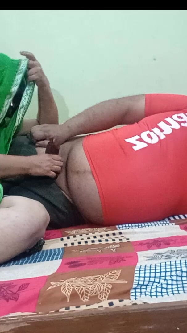 aliabegum: Bhabhi ngọt ngào làm tình với chàng trai giao hàng...