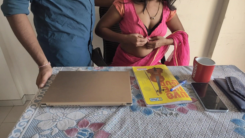 Mumbai Ashu: Pani uprawiała seks z biurowym chłopcem hindi audio