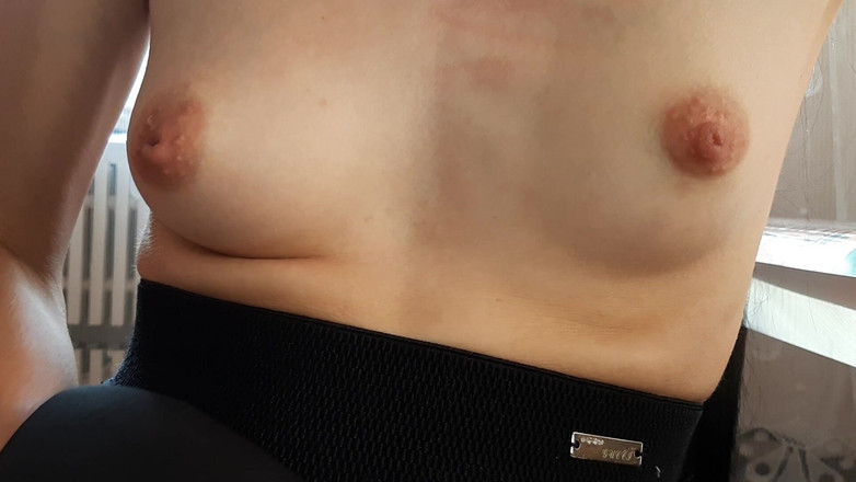 Lesbian-candys: Zralé, MILFka a studentka masturbují před sebou
