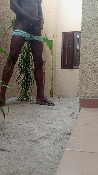 Dickass3x: Wanking Myself up in the Back Yard