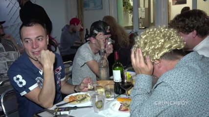 Apolo Adrii pornstar by crunchboy: Ragazzo etero scopato da Apolo Adrii nel ristorante