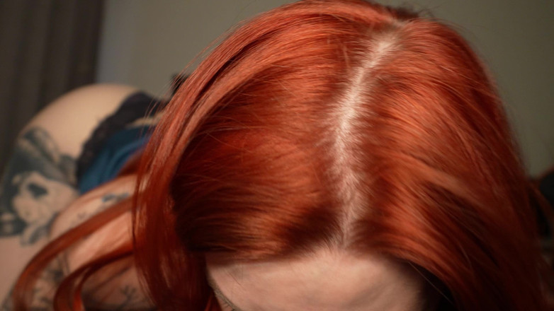 Honey Sasha: Z perspektywy biustu piękna pomoże ci szybko opróżnić jądra