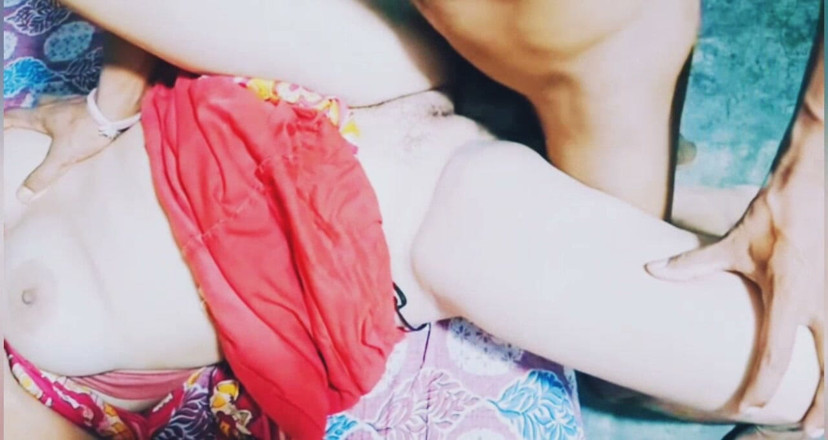 Teensex: Kurvige blonde MILF bhabi zeigt chris young, wie man richtig...