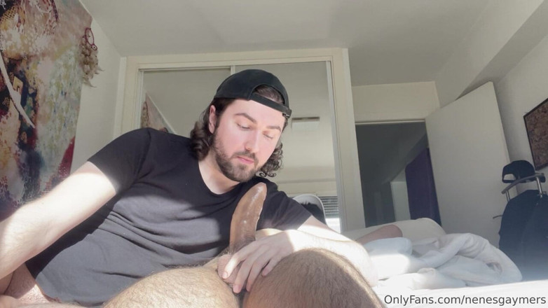 Nenesgaymers: Gozando com um pau grande dentro da minha bunda