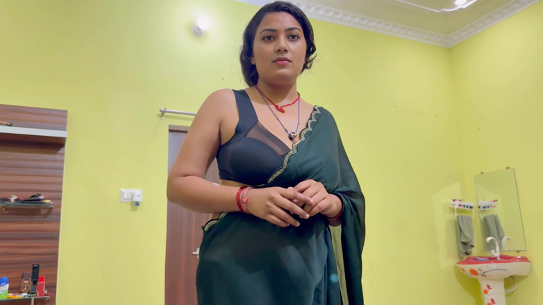 Hotty_ragini: Big Boobs Indian Maid Fucked by Big Dick Malik for...