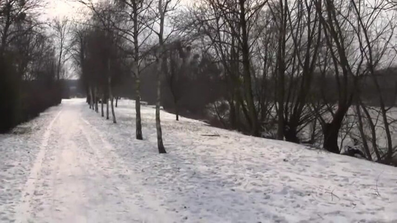Stephprodx: かわいい金髪ジェシカは雪の上で屋外で彼のハードディックを吸う