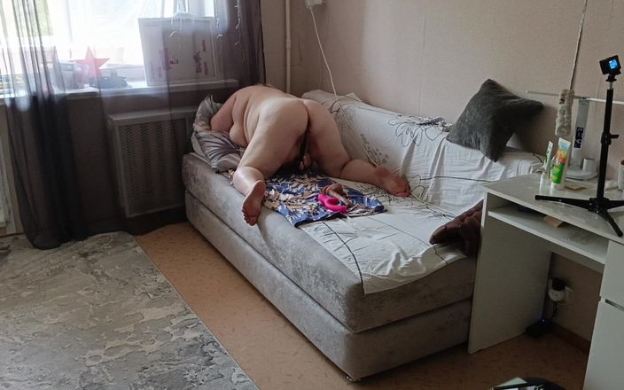 Zona901: 자유 시간에 보지를 자위하는 만족할 줄 모르는 여친