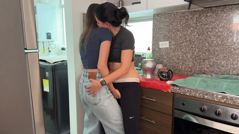scarlettandc: Lesbische Zusammenstellung